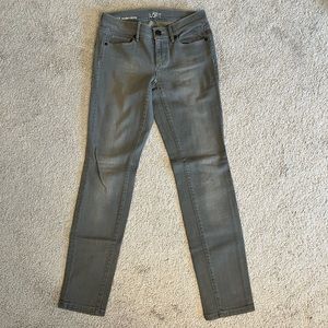 NWOT LOFT Modern Skinny Jeans 2P